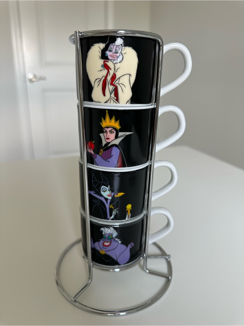 Disney Villains Stacking Mug  Set of 4 With Stand Cruella Evil Maléfica Ursula